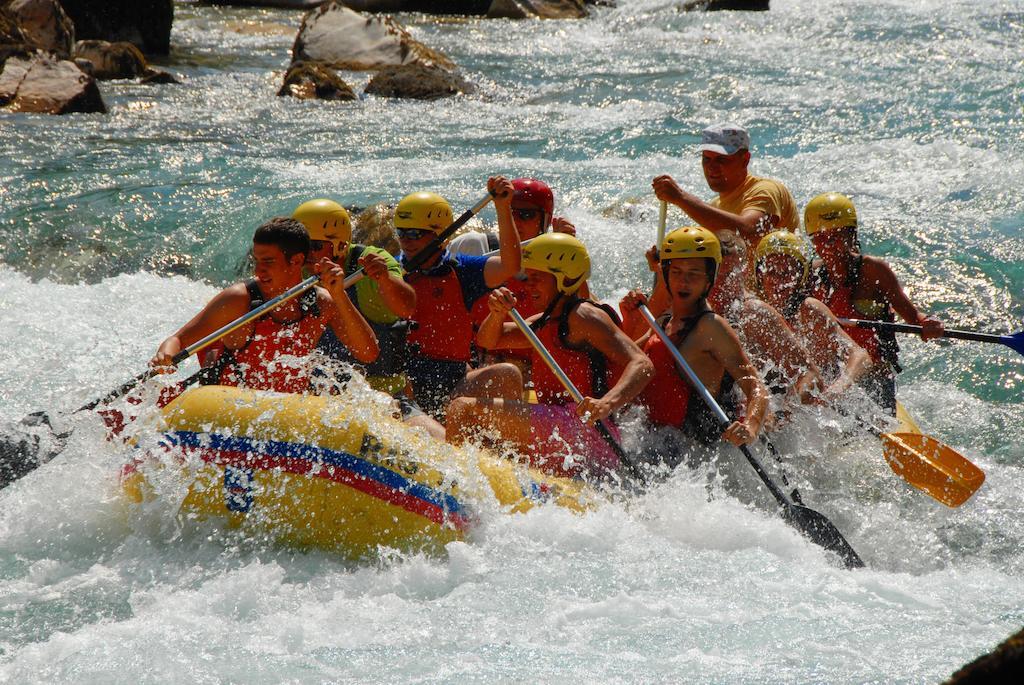 Rafting Center Drina Tara Hotel Bastasi Buitenkant foto